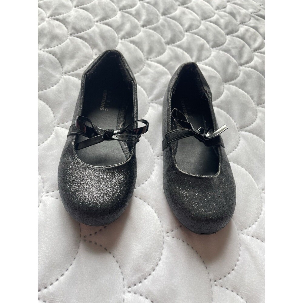 Basic Editions Girls’ Black Shoes – Size 10